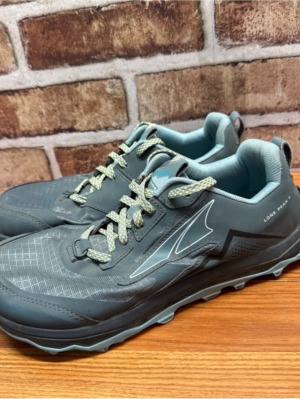 Women's Altra LONE PEAK 5 Balsma Green Size 8 US / 39 EUR TRAIL RUNNING Shoes